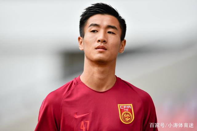 卡拉格与摩根社交媒体激辩：为友人辩护引争议